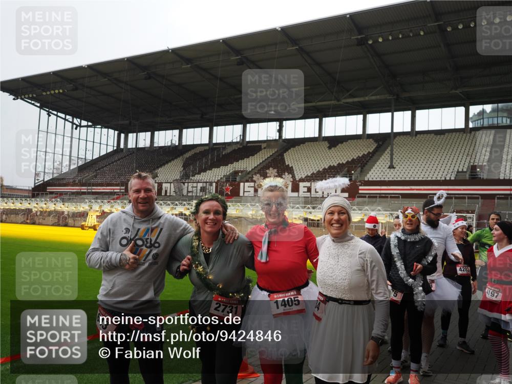 07.12.2025 - St. Pauli X-Mass-Run No. 15 Fabian Wolf http://msf.ph/oto/9424846 07.12.2025 12:09:28 Ziel 138, 1725, 1727, 2009, 3538, 3947, 3955, 3966, 4267, 4282, 4283, 4313, 4315 meine-sportfotos.de