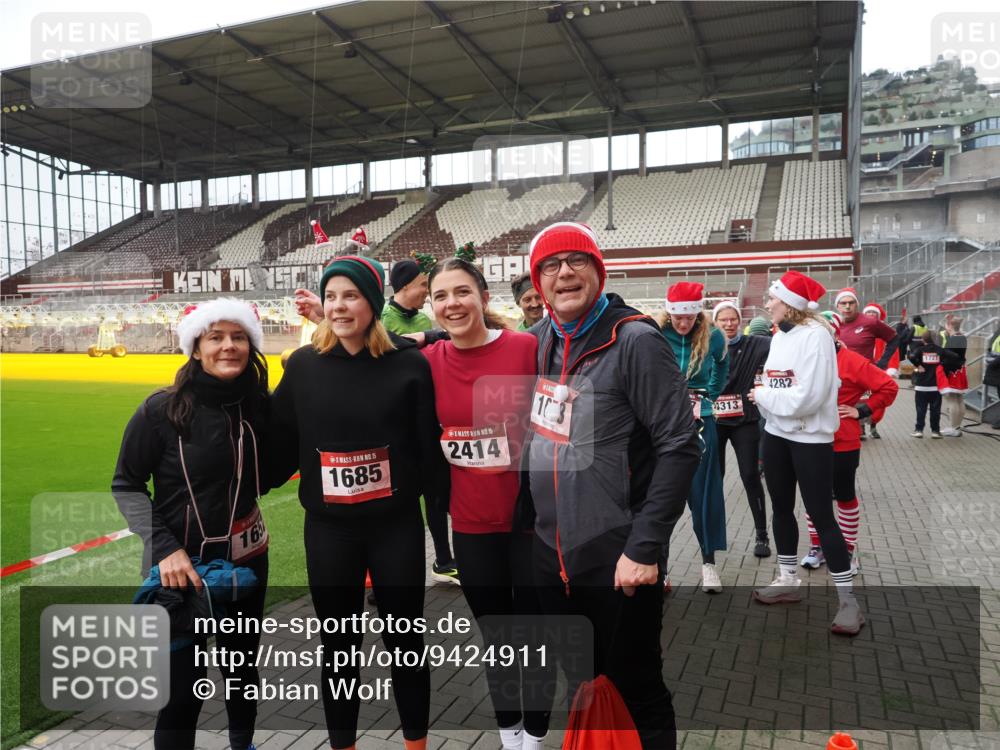 07.12.2025 - St. Pauli X-Mass-Run No. 15 Fabian Wolf http://msf.ph/oto/9424911 07.12.2025 12:09:57 Ziel 830, 835, 1494, 3462, 3744, 3746, 3760 meine-sportfotos.de