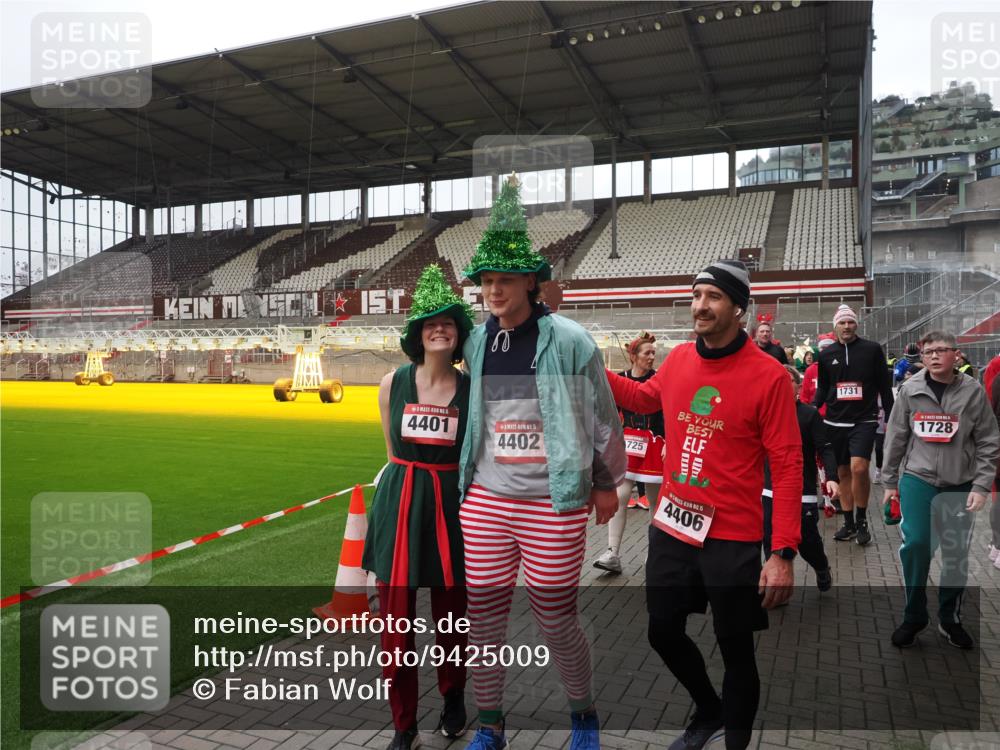 07.12.2025 - St. Pauli X-Mass-Run No. 15 Fabian Wolf http://msf.ph/oto/9425009 07.12.2025 12:10:39 Ziel 208, 223, 224, 1450, 1728, 1731, 1845, 3701, 3840, 3841, 4257, 4259, 4262, 4280, 4281, 4745, 4826, 4827, 4831, 4833, 4834, 4836 meine-sportfotos.de