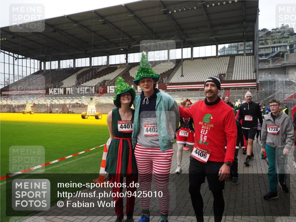 07.12.2025 - St. Pauli X-Mass-Run No. 15 Fabian Wolf http://msf.ph/oto/9425010 07.12.2025 12:10:39 Ziel 208, 223, 224, 1450, 1728, 1731, 1845, 3701, 3840, 3841, 4257, 4259, 4262, 4280, 4281, 4745, 4826, 4827, 4831, 4833, 4834, 4836 meine-sportfotos.de