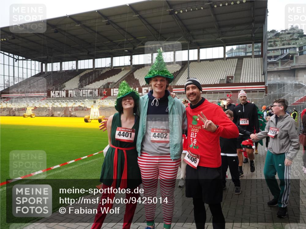 07.12.2025 - St. Pauli X-Mass-Run No. 15 Fabian Wolf http://msf.ph/oto/9425014 07.12.2025 12:10:40 Ziel 208, 223, 224, 1450, 1728, 1731, 1845, 3701, 3840, 3841, 4257, 4259, 4262, 4280, 4281, 4745, 4826, 4827, 4831, 4833, 4834, 4836 meine-sportfotos.de