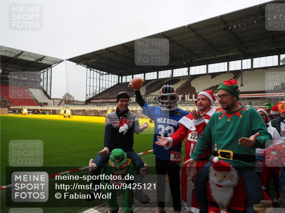 07.12.2025 - St. Pauli X-Mass-Run No. 15 Fabian Wolf http://msf.ph/oto/9425121 07.12.2025 12:11:26 Ziel 2393, 2394, 3758, 4180, 4188 meine-sportfotos.de