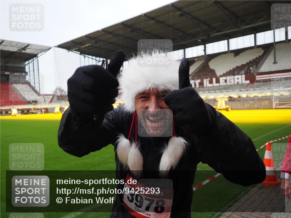 07.12.2025 - St. Pauli X-Mass-Run No. 15 Fabian Wolf http://msf.ph/oto/9425293 07.12.2025 12:13:05 Ziel 1500, 1503, 2543 meine-sportfotos.de
