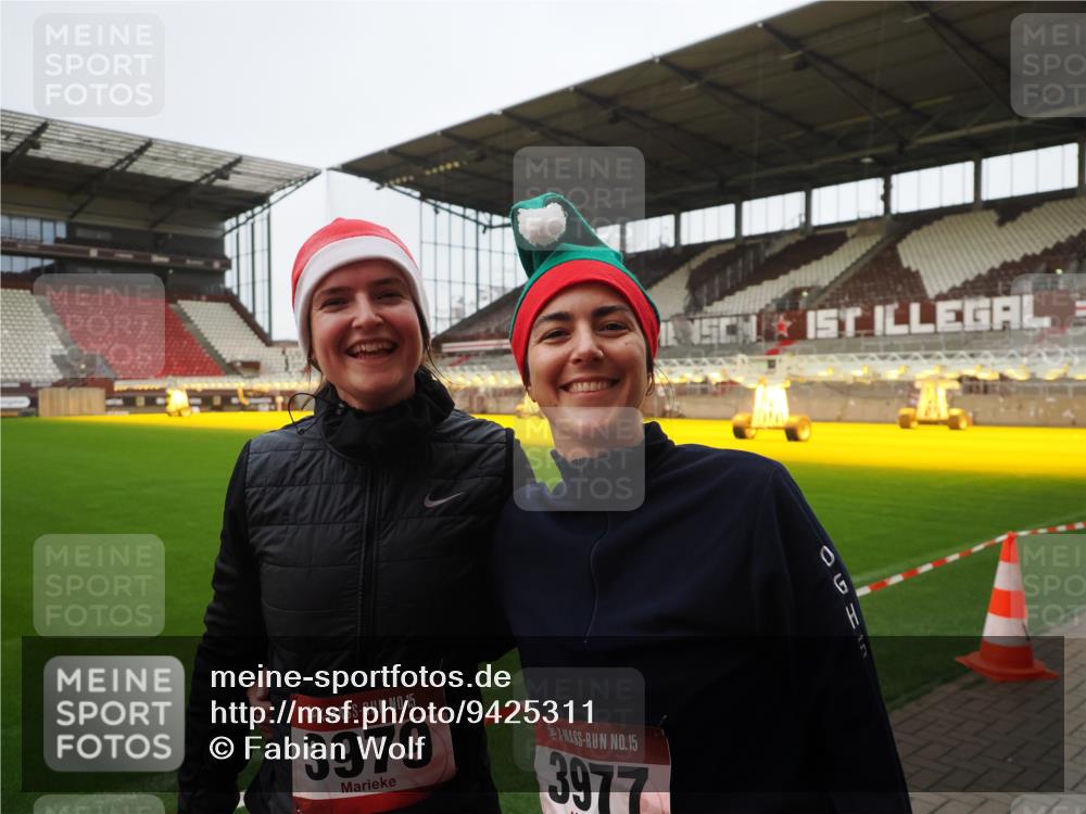 07.12.2025 - St. Pauli X-Mass-Run No. 15 Fabian Wolf http://msf.ph/oto/9425311 07.12.2025 12:13:13 Ziel 455, 463, 466, 2543, 4713 meine-sportfotos.de