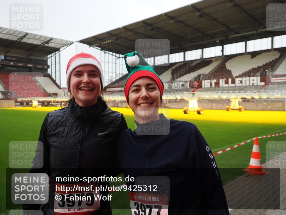 07.12.2025 - St. Pauli X-Mass-Run No. 15 Fabian Wolf http://msf.ph/oto/9425312 07.12.2025 12:13:13 Ziel 455, 463, 466, 2543, 4713 meine-sportfotos.de