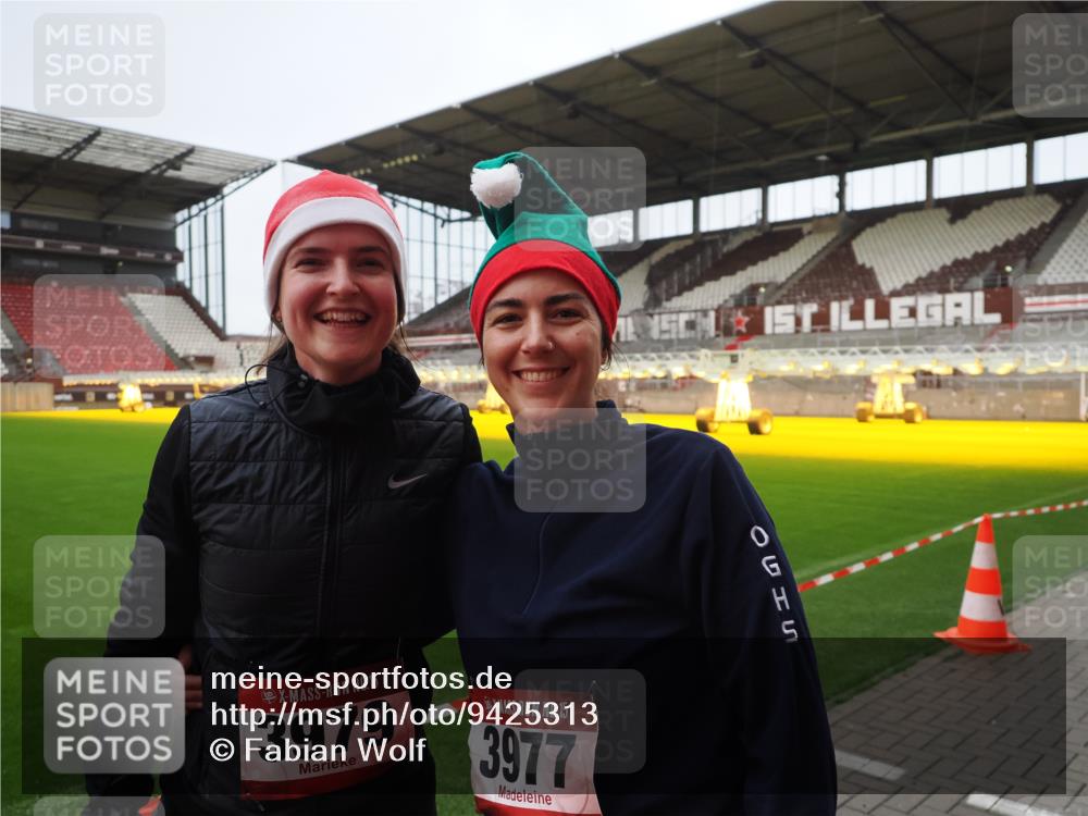 07.12.2025 - St. Pauli X-Mass-Run No. 15 Fabian Wolf http://msf.ph/oto/9425313 07.12.2025 12:13:14 Ziel 455, 463, 466, 2543, 4713 meine-sportfotos.de