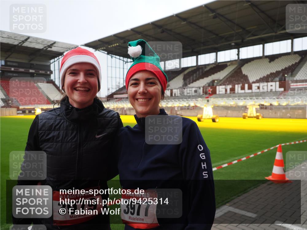 07.12.2025 - St. Pauli X-Mass-Run No. 15 Fabian Wolf http://msf.ph/oto/9425314 07.12.2025 12:13:14 Ziel 455, 463, 466, 2543, 4713 meine-sportfotos.de