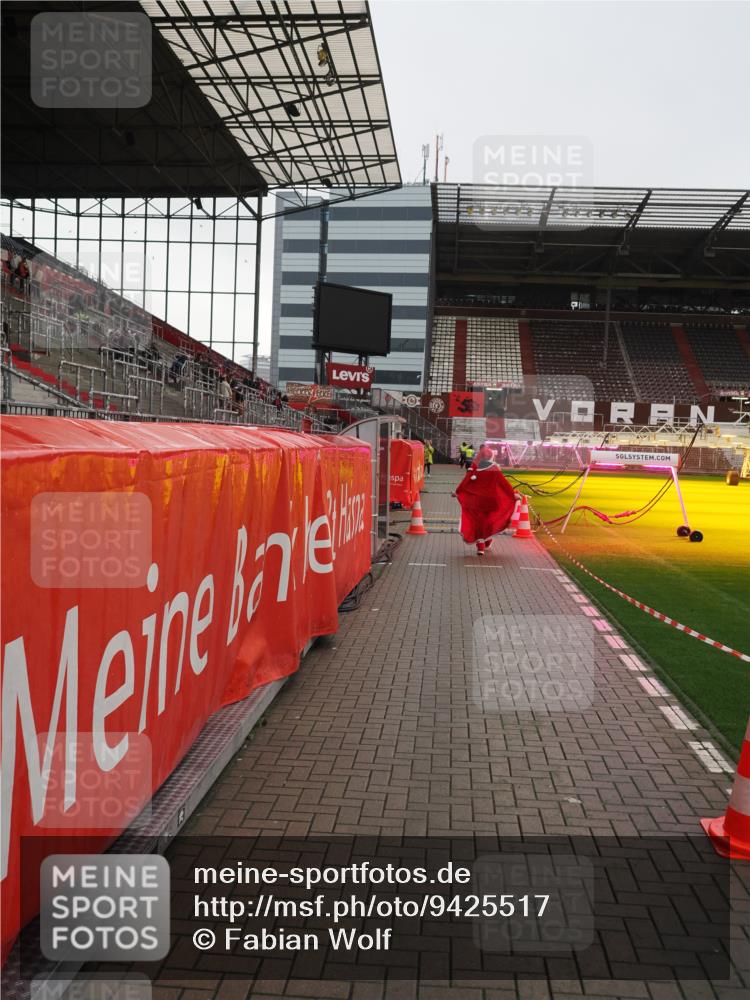 07.12.2025 - St. Pauli X-Mass-Run No. 15 Fabian Wolf http://msf.ph/oto/9425517 07.12.2025 12:16:40 Ziel  meine-sportfotos.de
