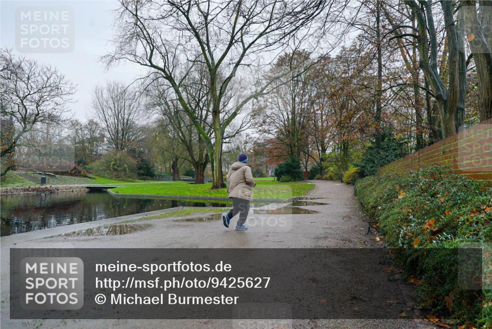 07.12.2025 - St. Pauli X-Mass-Run No. 15 Michael Burmester http://msf.ph/oto/9425627 07.12.2025 09:18:43 Laufen  meine-sportfotos.de
