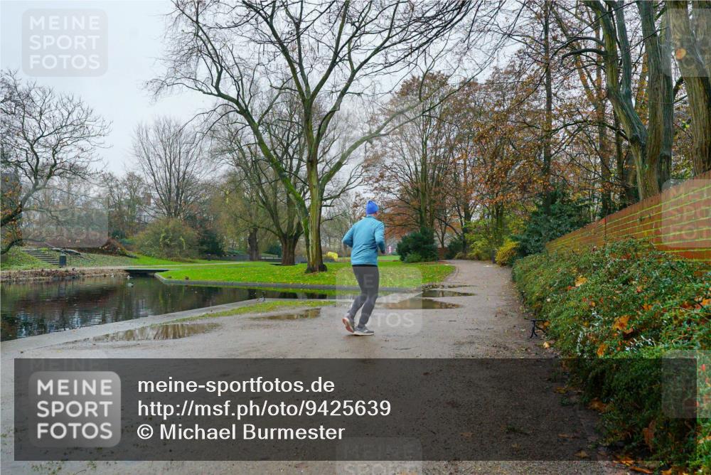 07.12.2025 - St. Pauli X-Mass-Run No. 15 Michael Burmester http://msf.ph/oto/9425639 07.12.2025 09:30:39 Laufen  meine-sportfotos.de