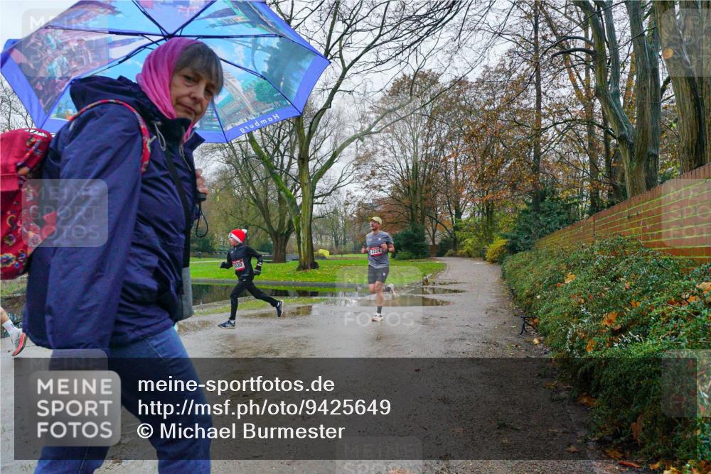 07.12.2025 - St. Pauli X-Mass-Run No. 15 Michael Burmester http://msf.ph/oto/9425649 07.12.2025 09:36:44 Laufen 2224 meine-sportfotos.de