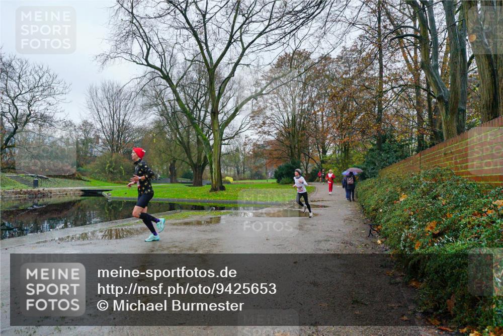 07.12.2025 - St. Pauli X-Mass-Run No. 15 Michael Burmester http://msf.ph/oto/9425653 07.12.2025 09:37:01 Laufen  meine-sportfotos.de
