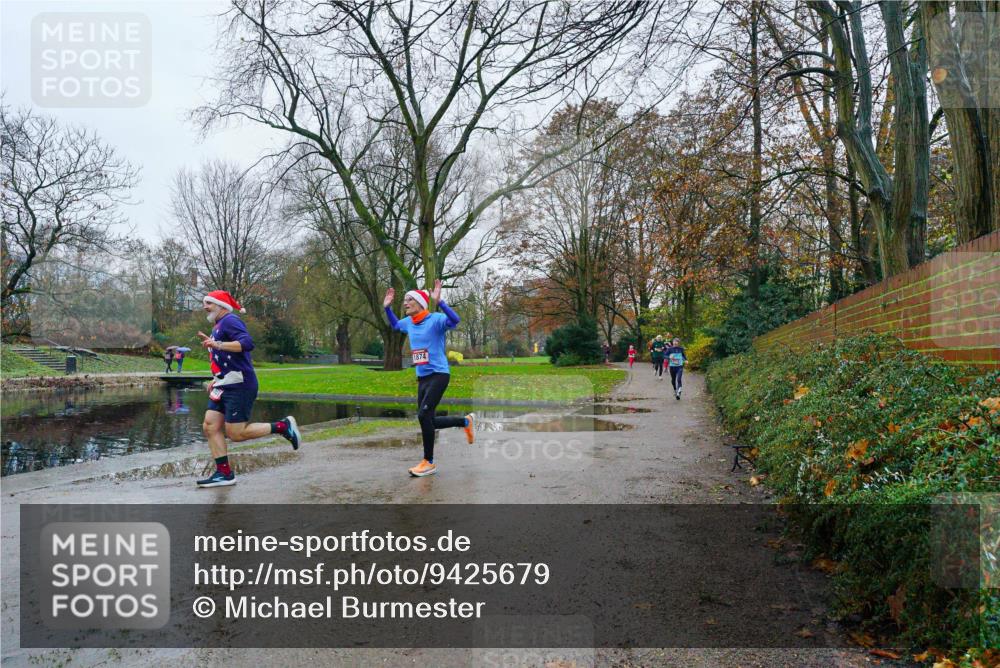 07.12.2025 - St. Pauli X-Mass-Run No. 15 Michael Burmester http://msf.ph/oto/9425679 07.12.2025 09:38:13 Laufen 1874 meine-sportfotos.de