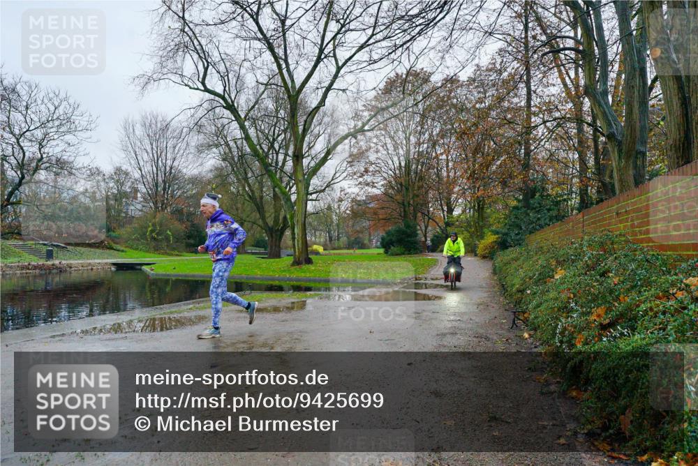 07.12.2025 - St. Pauli X-Mass-Run No. 15 Michael Burmester http://msf.ph/oto/9425699 07.12.2025 09:39:15 Laufen  meine-sportfotos.de