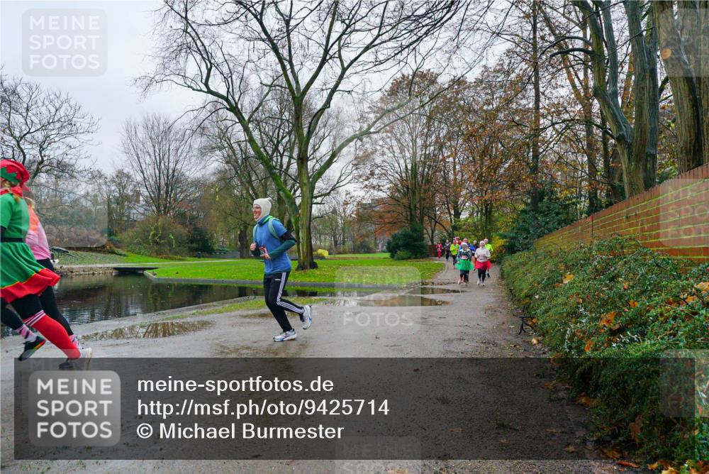 07.12.2025 - St. Pauli X-Mass-Run No. 15 Michael Burmester http://msf.ph/oto/9425714 07.12.2025 09:40:04 Laufen  meine-sportfotos.de