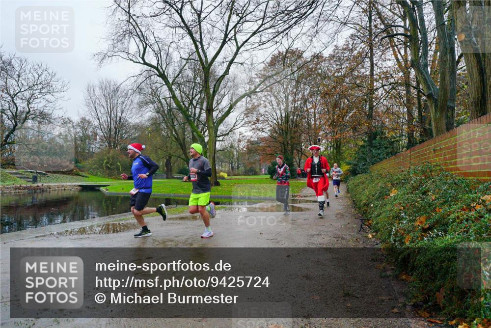07.12.2025 - St. Pauli X-Mass-Run No. 15 Michael Burmester http://msf.ph/oto/9425724 07.12.2025 09:40:13 Laufen 964 meine-sportfotos.de
