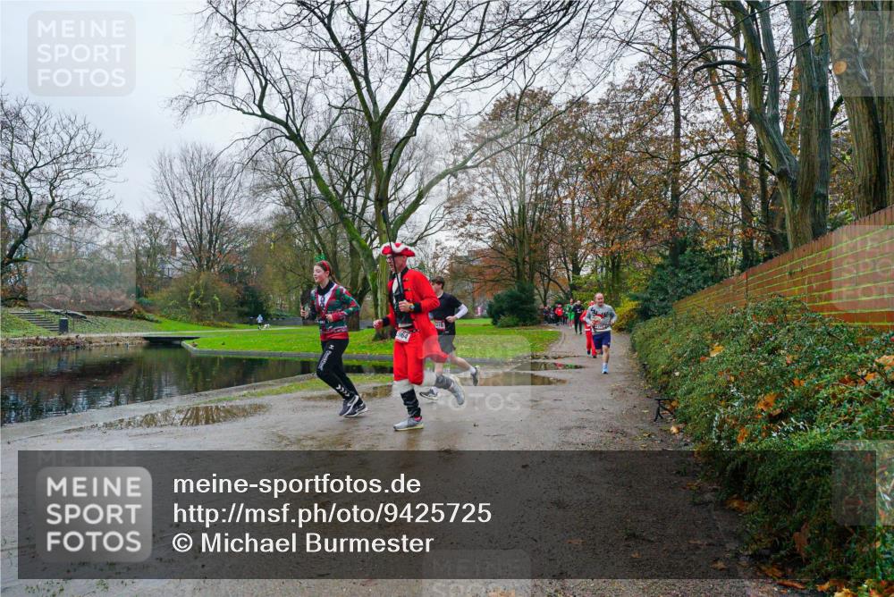 07.12.2025 - St. Pauli X-Mass-Run No. 15 Michael Burmester http://msf.ph/oto/9425725 07.12.2025 09:40:15 Laufen  meine-sportfotos.de