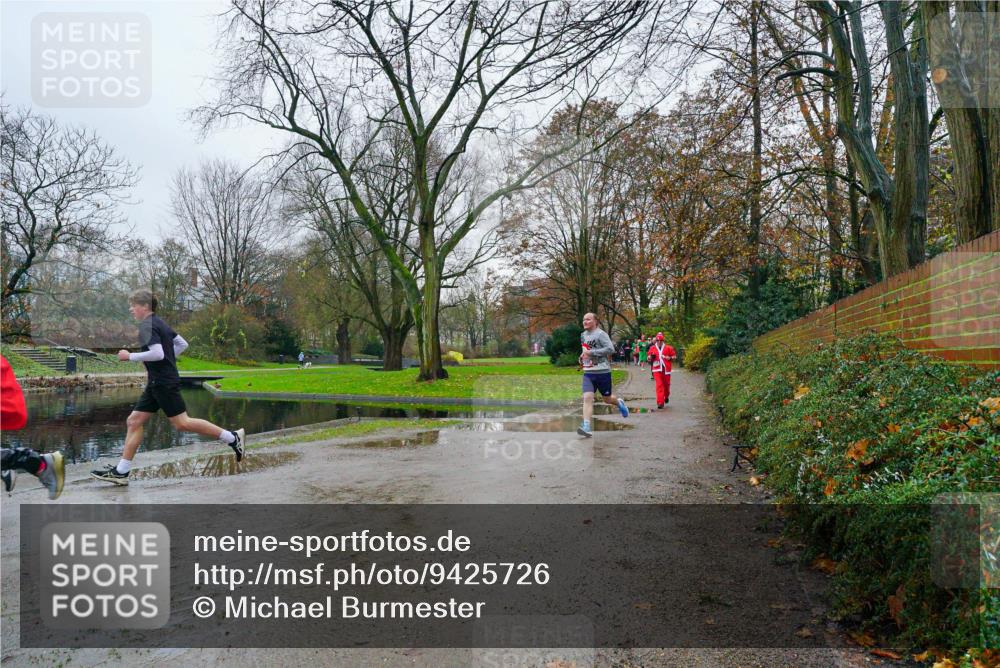 07.12.2025 - St. Pauli X-Mass-Run No. 15 Michael Burmester http://msf.ph/oto/9425726 07.12.2025 09:40:16 Laufen  meine-sportfotos.de
