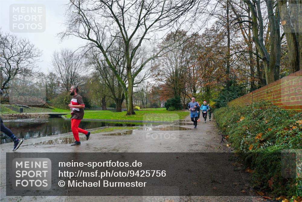 07.12.2025 - St. Pauli X-Mass-Run No. 15 Michael Burmester http://msf.ph/oto/9425756 07.12.2025 09:41:09 Laufen  meine-sportfotos.de