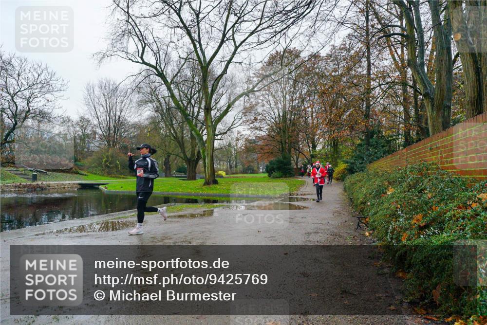 07.12.2025 - St. Pauli X-Mass-Run No. 15 Michael Burmester http://msf.ph/oto/9425769 07.12.2025 09:41:29 Laufen  meine-sportfotos.de