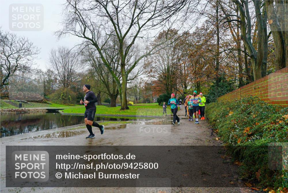 07.12.2025 - St. Pauli X-Mass-Run No. 15 Michael Burmester http://msf.ph/oto/9425800 07.12.2025 09:42:23 Laufen  meine-sportfotos.de