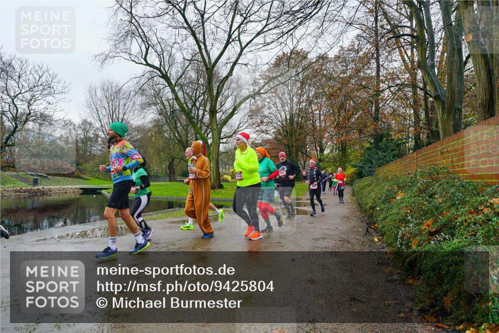 07.12.2025 - St. Pauli X-Mass-Run No. 15 Michael Burmester http://msf.ph/oto/9425804 07.12.2025 09:42:27 Laufen 1522 meine-sportfotos.de