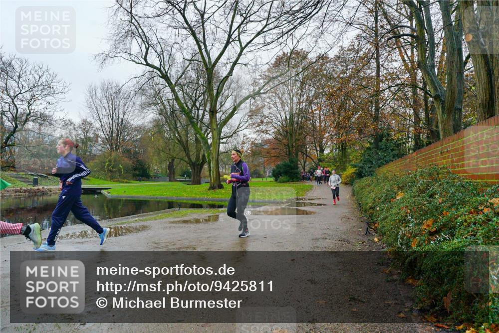 07.12.2025 - St. Pauli X-Mass-Run No. 15 Michael Burmester http://msf.ph/oto/9425811 07.12.2025 09:42:35 Laufen  meine-sportfotos.de