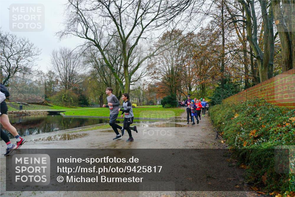 07.12.2025 - St. Pauli X-Mass-Run No. 15 Michael Burmester http://msf.ph/oto/9425817 07.12.2025 09:42:52 Laufen  meine-sportfotos.de