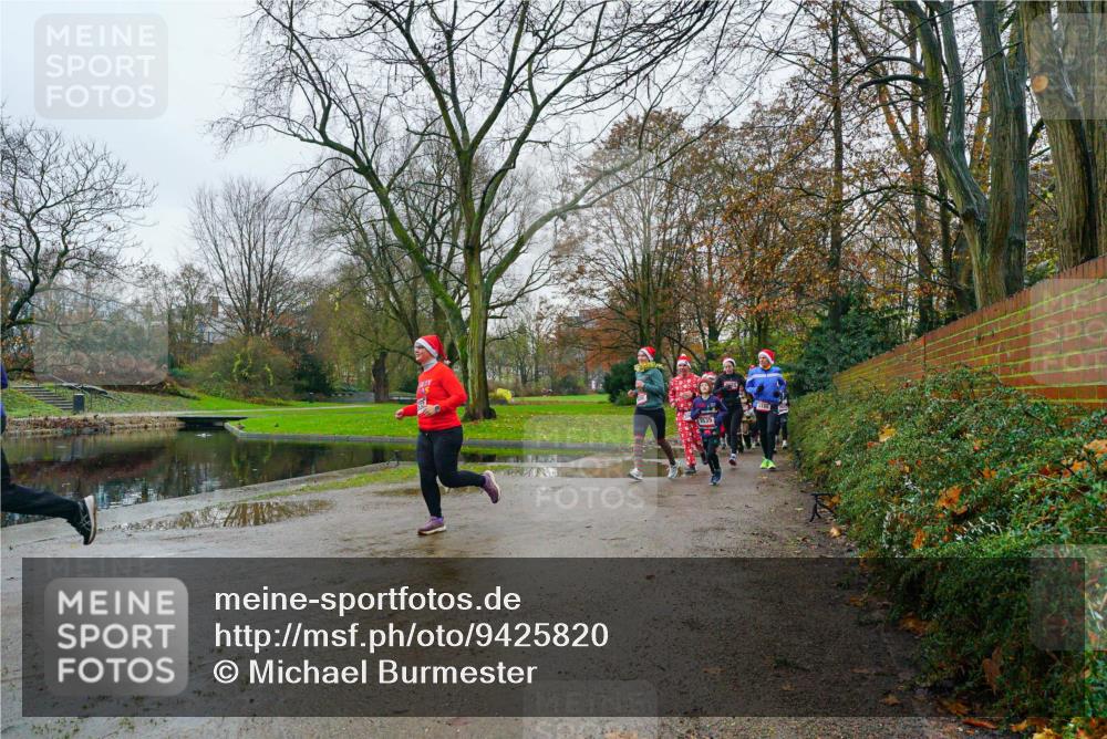 07.12.2025 - St. Pauli X-Mass-Run No. 15 Michael Burmester http://msf.ph/oto/9425820 07.12.2025 09:42:56 Laufen  meine-sportfotos.de