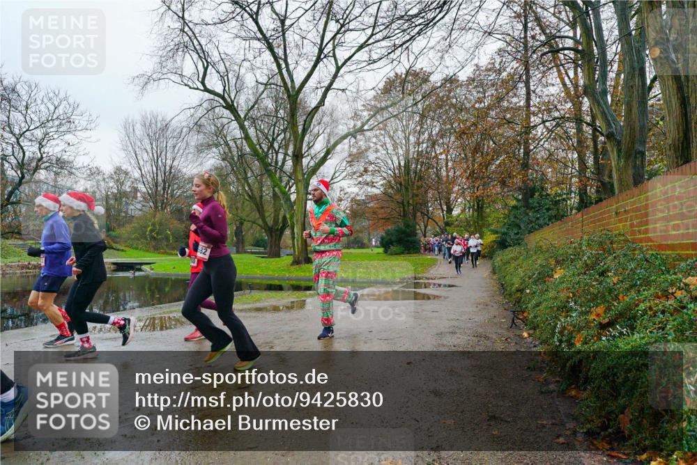 07.12.2025 - St. Pauli X-Mass-Run No. 15 Michael Burmester http://msf.ph/oto/9425830 07.12.2025 09:43:03 Laufen 82 meine-sportfotos.de