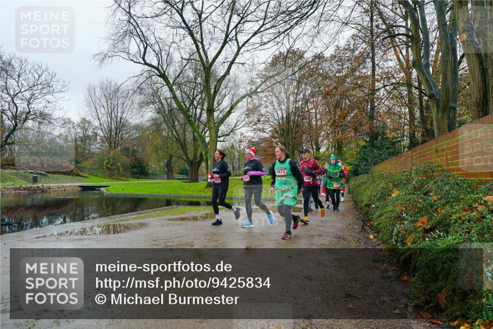 07.12.2025 - St. Pauli X-Mass-Run No. 15 Michael Burmester http://msf.ph/oto/9425834 07.12.2025 09:43:12 Laufen 4626, 4624, 46, 20, 4673, 4680 meine-sportfotos.de