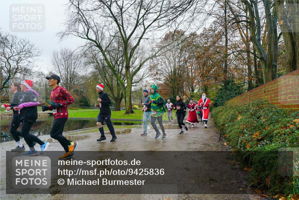 07.12.2025 - St. Pauli X-Mass-Run No. 15 Michael Burmester http://msf.ph/oto/9425836 07.12.2025 09:43:14 Laufen 50 meine-sportfotos.de