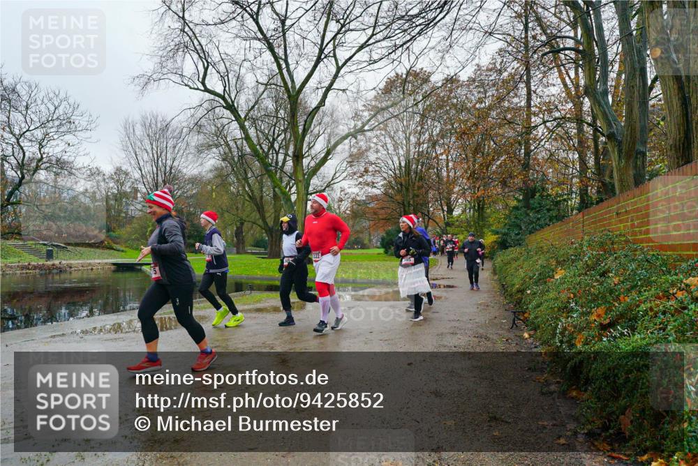 07.12.2025 - St. Pauli X-Mass-Run No. 15 Michael Burmester http://msf.ph/oto/9425852 07.12.2025 09:43:27 Laufen 1222 meine-sportfotos.de