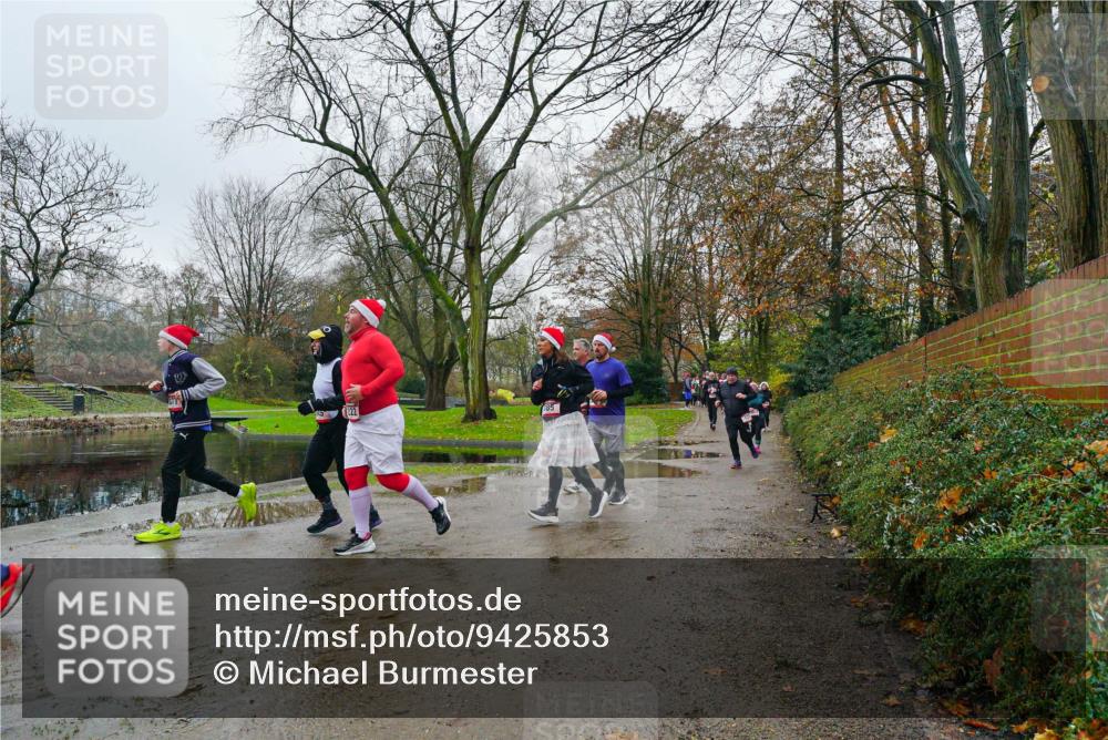 07.12.2025 - St. Pauli X-Mass-Run No. 15 Michael Burmester http://msf.ph/oto/9425853 07.12.2025 09:43:27 Laufen  meine-sportfotos.de
