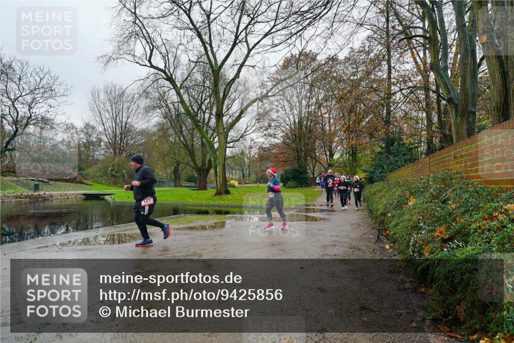 07.12.2025 - St. Pauli X-Mass-Run No. 15 Michael Burmester http://msf.ph/oto/9425856 07.12.2025 09:43:30 Laufen  meine-sportfotos.de