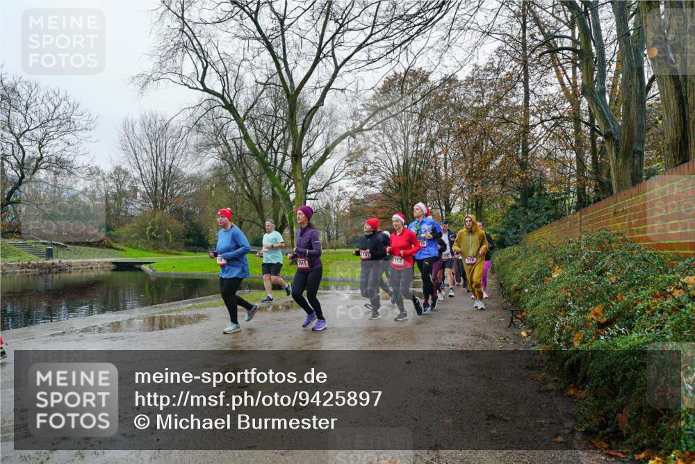 07.12.2025 - St. Pauli X-Mass-Run No. 15 Michael Burmester http://msf.ph/oto/9425897 07.12.2025 09:44:10 Laufen 3911, 170, 1712, 118 meine-sportfotos.de