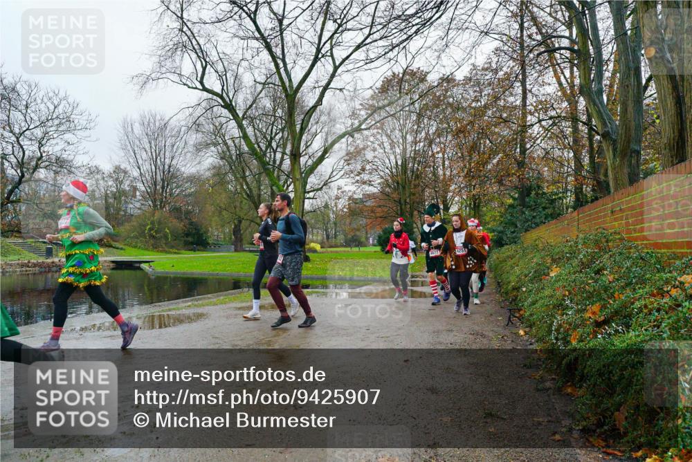 07.12.2025 - St. Pauli X-Mass-Run No. 15 Michael Burmester http://msf.ph/oto/9425907 07.12.2025 09:44:17 Laufen 4677, 4251 meine-sportfotos.de