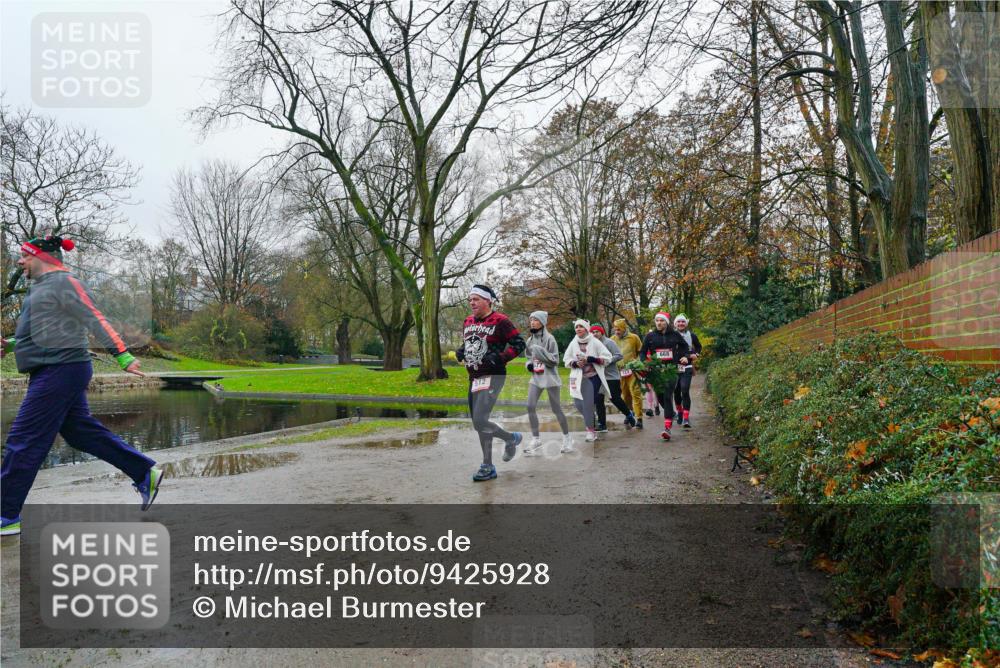 07.12.2025 - St. Pauli X-Mass-Run No. 15 Michael Burmester http://msf.ph/oto/9425928 07.12.2025 09:44:35 Laufen 512 meine-sportfotos.de