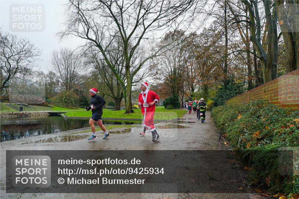 07.12.2025 - St. Pauli X-Mass-Run No. 15 Michael Burmester http://msf.ph/oto/9425934 07.12.2025 09:44:42 Laufen 2454 meine-sportfotos.de