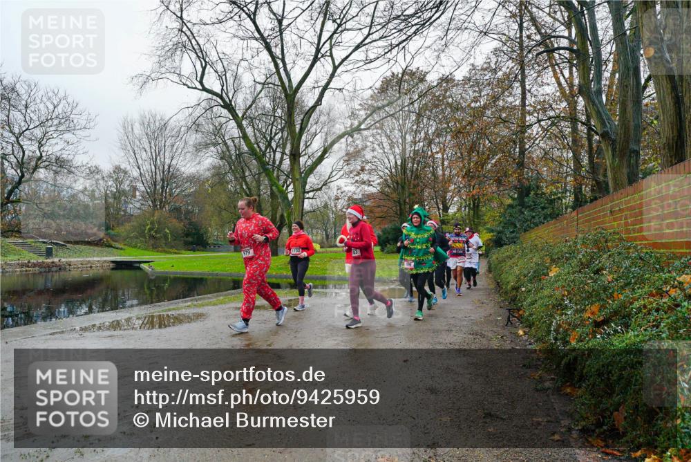 07.12.2025 - St. Pauli X-Mass-Run No. 15 Michael Burmester http://msf.ph/oto/9425959 07.12.2025 09:45:11 Laufen 696, 979, 1732 meine-sportfotos.de