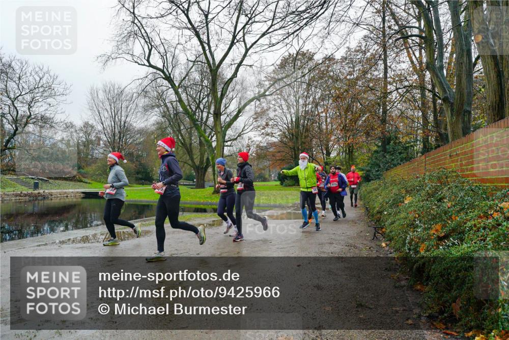 07.12.2025 - St. Pauli X-Mass-Run No. 15 Michael Burmester http://msf.ph/oto/9425966 07.12.2025 09:45:16 Laufen  meine-sportfotos.de