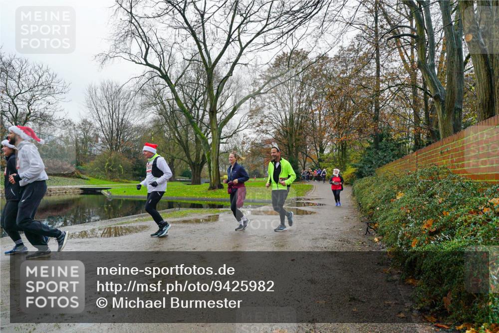 07.12.2025 - St. Pauli X-Mass-Run No. 15 Michael Burmester http://msf.ph/oto/9425982 07.12.2025 09:45:43 Laufen  meine-sportfotos.de