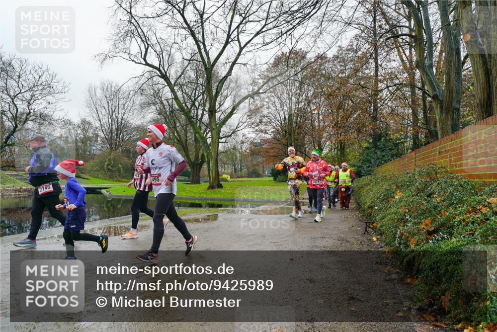 07.12.2025 - St. Pauli X-Mass-Run No. 15 Michael Burmester http://msf.ph/oto/9425989 07.12.2025 09:46:03 Laufen 2745, 95, 3293874 meine-sportfotos.de