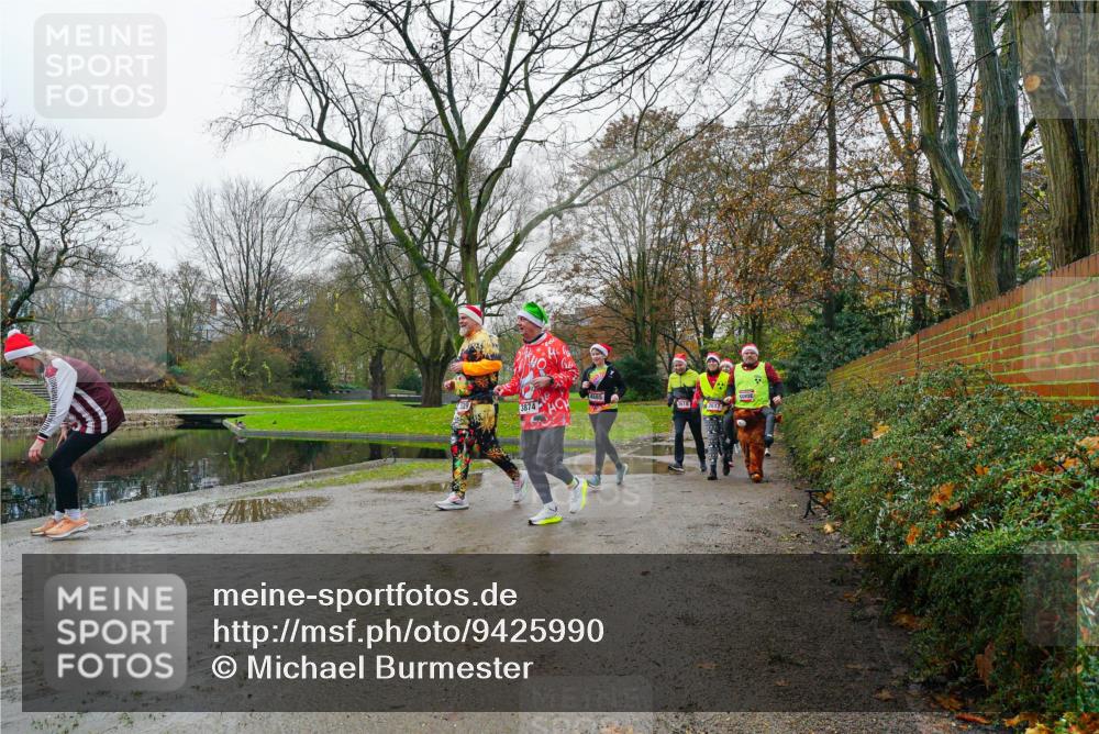 07.12.2025 - St. Pauli X-Mass-Run No. 15 Michael Burmester http://msf.ph/oto/9425990 07.12.2025 09:46:04 Laufen 3874 meine-sportfotos.de