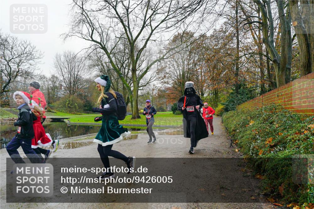 07.12.2025 - St. Pauli X-Mass-Run No. 15 Michael Burmester http://msf.ph/oto/9426005 07.12.2025 09:46:16 Laufen 1256 meine-sportfotos.de