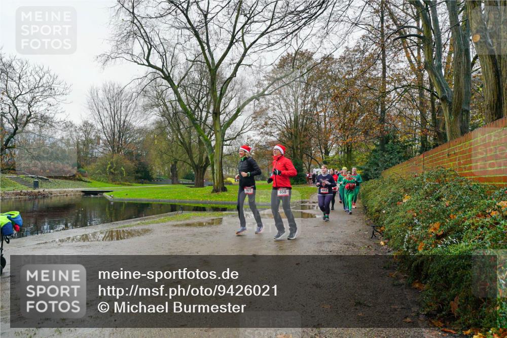 07.12.2025 - St. Pauli X-Mass-Run No. 15 Michael Burmester http://msf.ph/oto/9426021 07.12.2025 09:47:06 Laufen 661, 658, 4662 meine-sportfotos.de