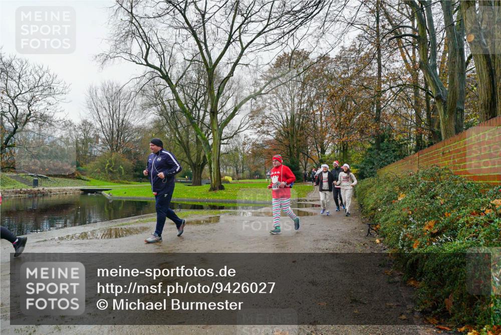 07.12.2025 - St. Pauli X-Mass-Run No. 15 Michael Burmester http://msf.ph/oto/9426027 07.12.2025 09:47:13 Laufen  meine-sportfotos.de