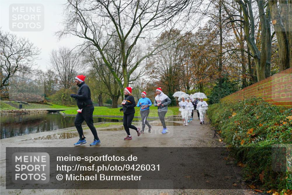 07.12.2025 - St. Pauli X-Mass-Run No. 15 Michael Burmester http://msf.ph/oto/9426031 07.12.2025 09:47:18 Laufen 3589 meine-sportfotos.de
