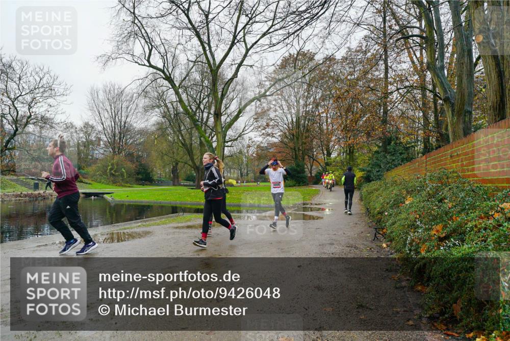 07.12.2025 - St. Pauli X-Mass-Run No. 15 Michael Burmester http://msf.ph/oto/9426048 07.12.2025 09:47:42 Laufen 4666 meine-sportfotos.de