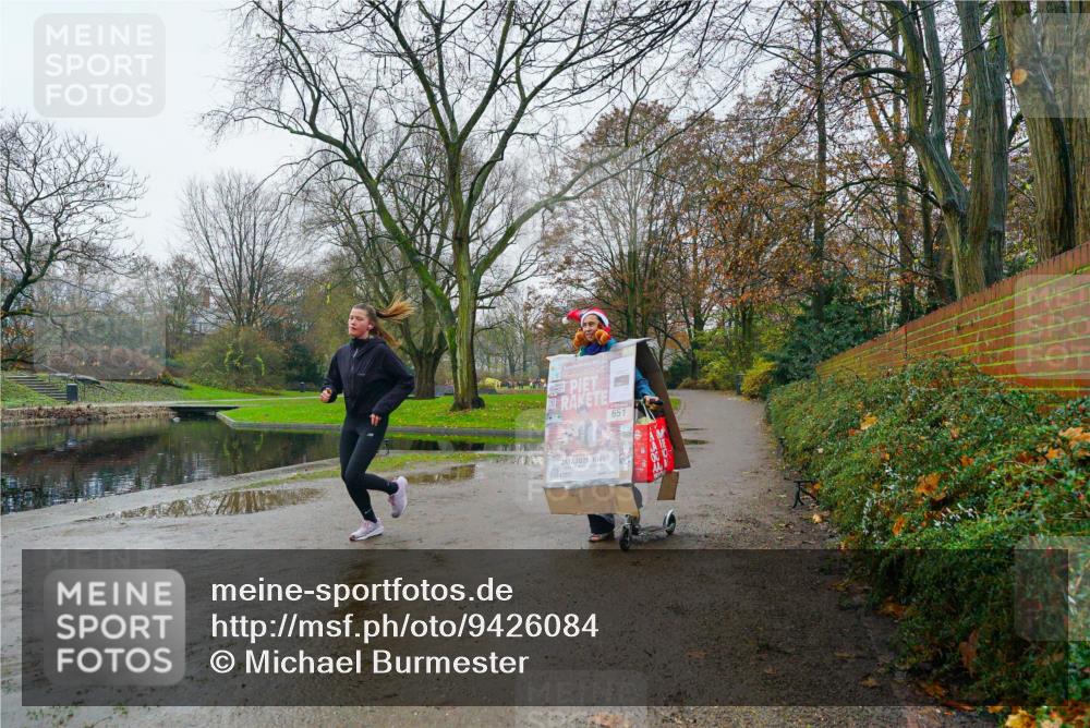 07.12.2025 - St. Pauli X-Mass-Run No. 15 Michael Burmester http://msf.ph/oto/9426084 07.12.2025 09:54:02 Laufen 651, 21, 12, 2025, 400, 15 meine-sportfotos.de
